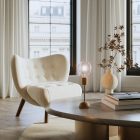 Portable and rechargeable Cabless02 lamp with G125 Globe bulb