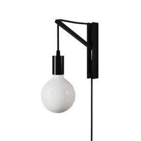 Metal wall lamp with plug