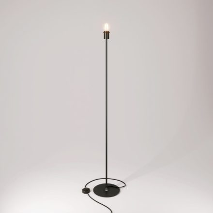 MAG-Y floor lamp with round metal base and lampshade attachment