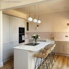 Cylindrical metal E27 lamp holder set with 15 cm cable clamp