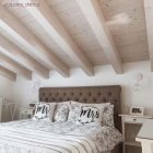 Cylindrical metal E27 lamp socket set