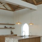 Suspended lamp with raffia lampshade Moorea