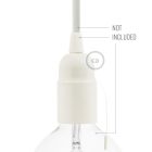 Thermoplastic E27 lamp socket set with pull switch