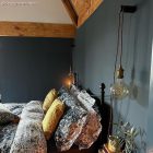 Glossy black and gold optical Vertigo textile cable – The original Creative-Cables – ERM65 round 2x0.75 mm / 3x0.75 mm