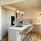 Antique pink and beige zigzag textile cable - The original Creative-Cables - RD71 round 2x0.75 mm / 3x0.75 mm